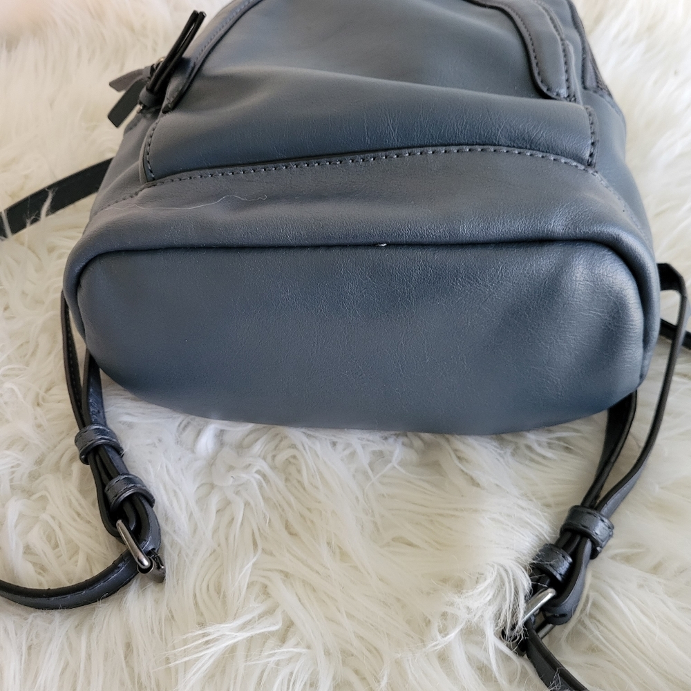 ☆ Simply Vera Gray Mini Backpack - Picture 4 of 16